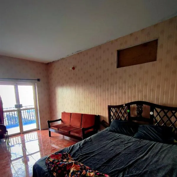 Gold N Silver Inn Nathia Gali, hotel v mestu Nathia Gali