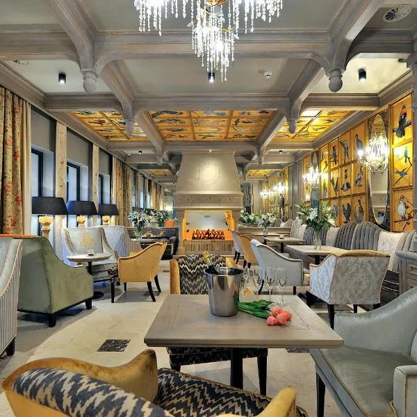 Złota Łania Wiartel - Butikowy hotel SPA nad jeziorem, hotel em Wiartel