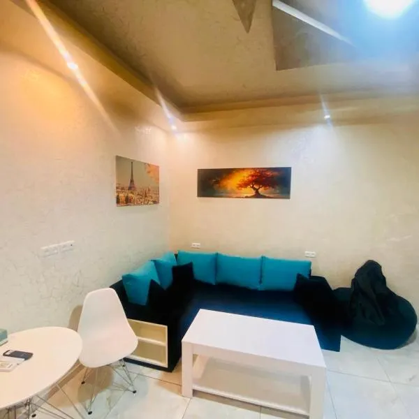 Luxury Apartment with jacuzzi on Republic Square, hotel in Yerevan