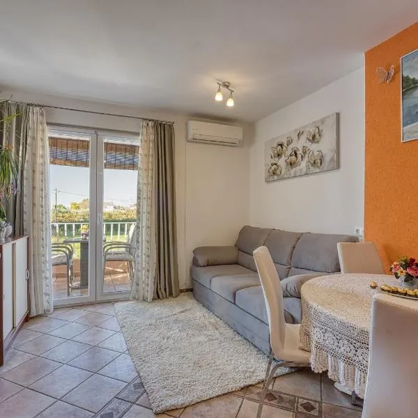 Apartman Matej, hotel v destinácii Tar