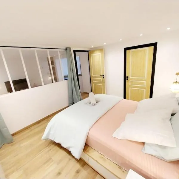 L'underground - parking - jardin, hotel in Huningue
