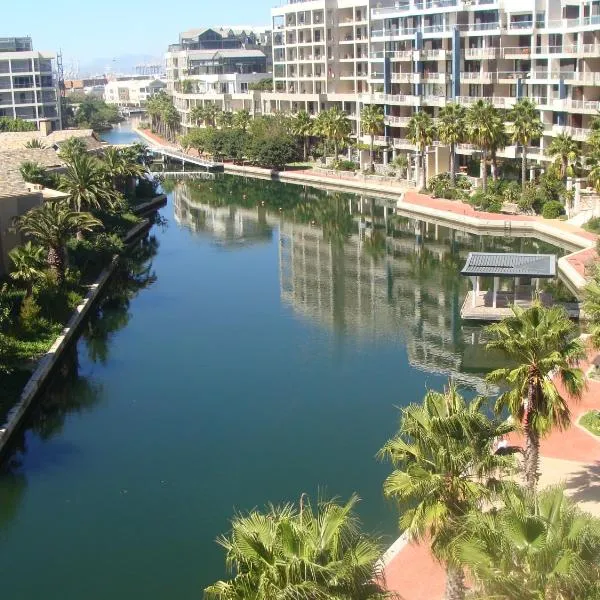 202 Kylemore A Waterfront Marina, hôtel au Cap