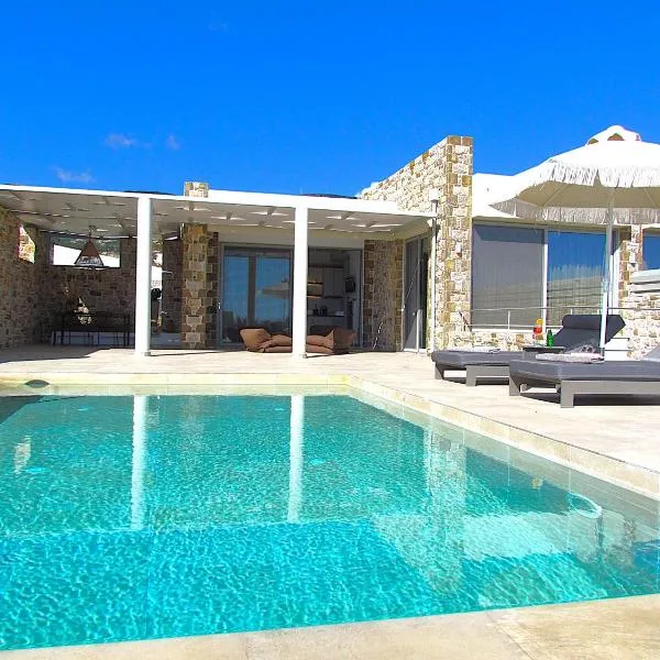 Orelia Luxury Villas, hotel v destinaci Amoopi