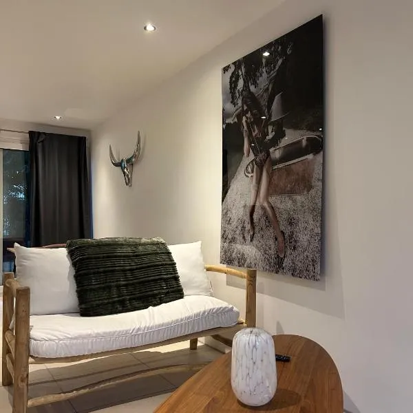 Le Loft, hotel di Mennecy