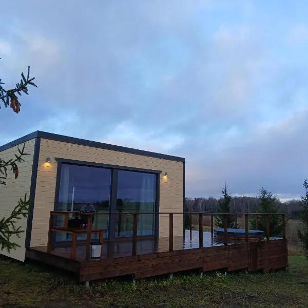 Raadivere Põllupeegel โรงแรมในRaadivere