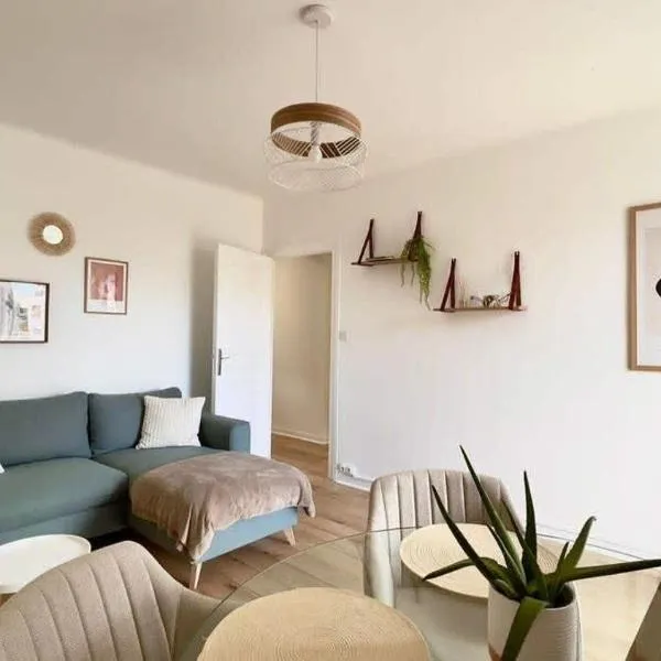 T2 avec balcon au coeur de Ajaccio - Clim & Wifi, hotel v Ajacciu