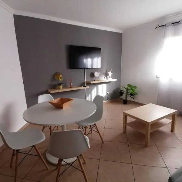 casa Good vibes, hotel in Monte Gordo
