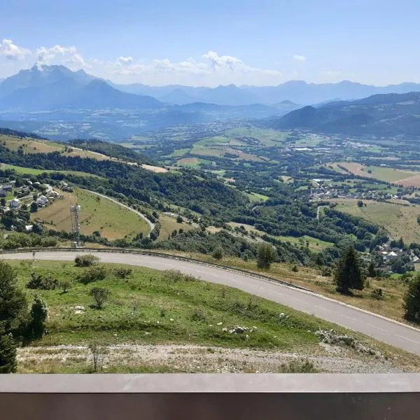 Studio Duplex 8 personnes Vue à couper le souffle – hotel w mieście Saint-Honoré