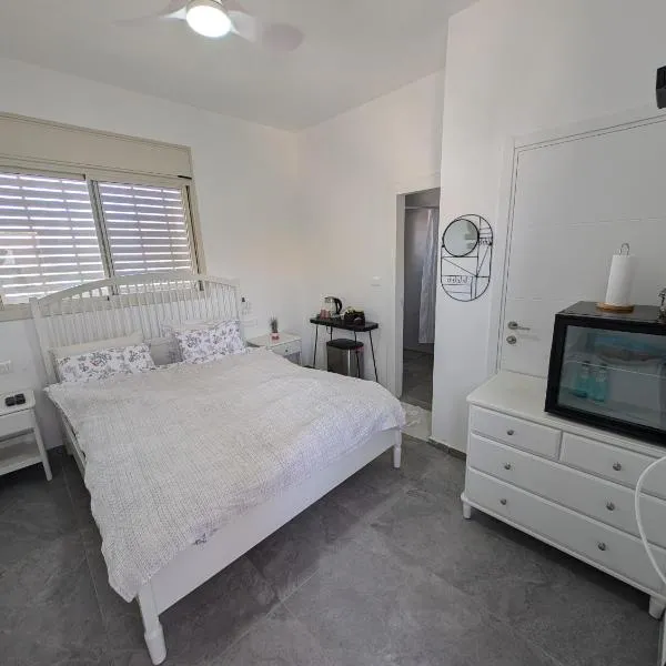 Dardar suite יחידת אירוח בבאר אורה, hotel v destinaci Beʼer Ora