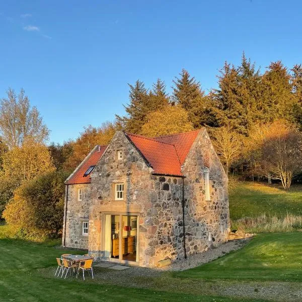 Stunning Rural Mill House nr beach and harbour, hotel v mestu Banff