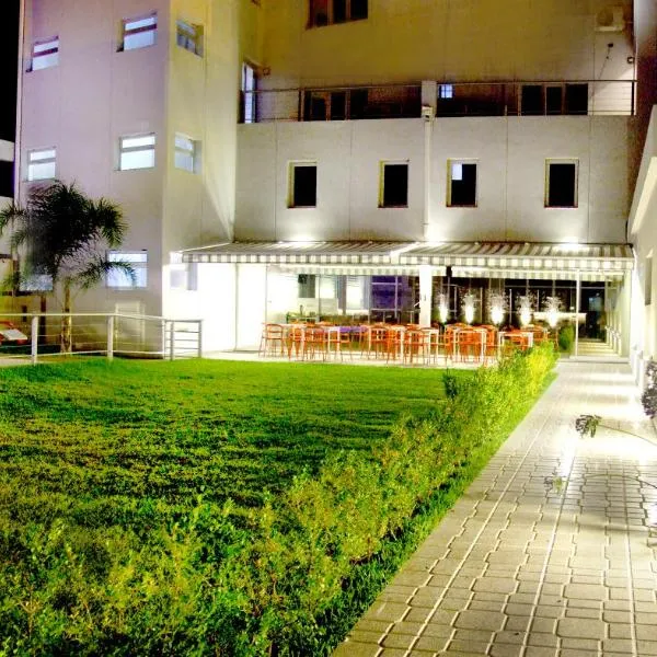 Fábrica Hotel, hotel di Armstrong