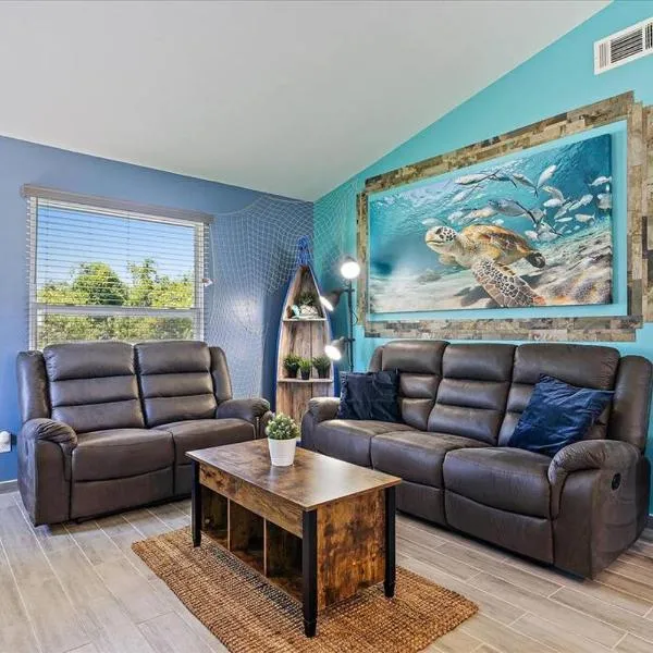 Cheerful 2 Bedroom, hotel sa Englewood
