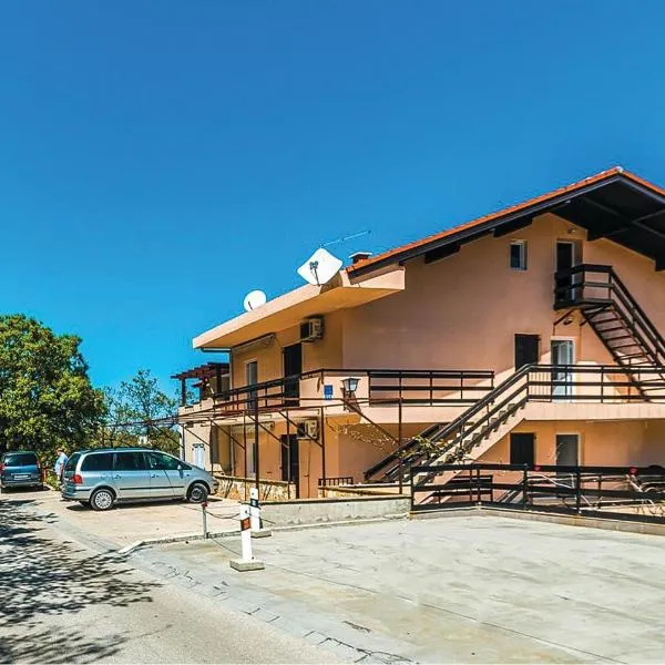 Lovely Apartment In Bosana With Wifi, hotel v destinaci Stan Trigraci