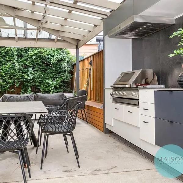 'Urban Chic on Grey' - 3 Bedroom Retreat in Wickham, hotel a Wickham