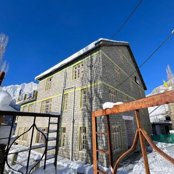 SNOWFLAKE Homestay, hotel v destinaci Gondla