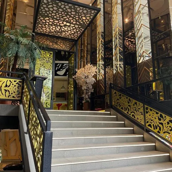 Avery De Grand City Hotel Bandung, hotel i Bandung