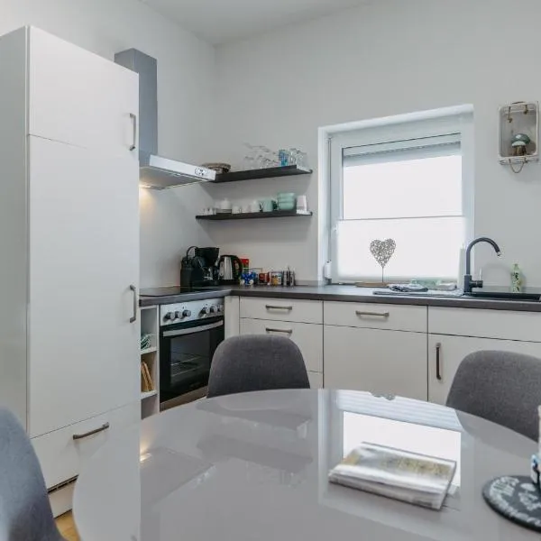 Ferienwohnungen Reiner - 5 Min zu Rust, Familypark & Seebühne, Burgenland Card inklusive، فندق في موربيش آم سي