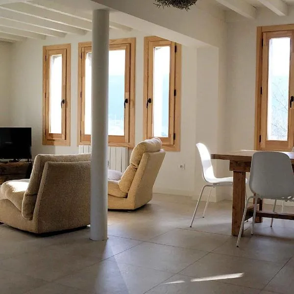 Appartement avec vue et jardin, hotel v destinácii Formiguères