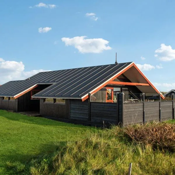 Harboør에 위치한 호텔 Nice Home In Harboøre With Wifi