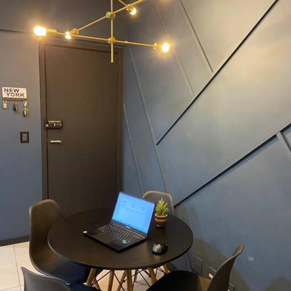 Novo, funcional e bem localizado