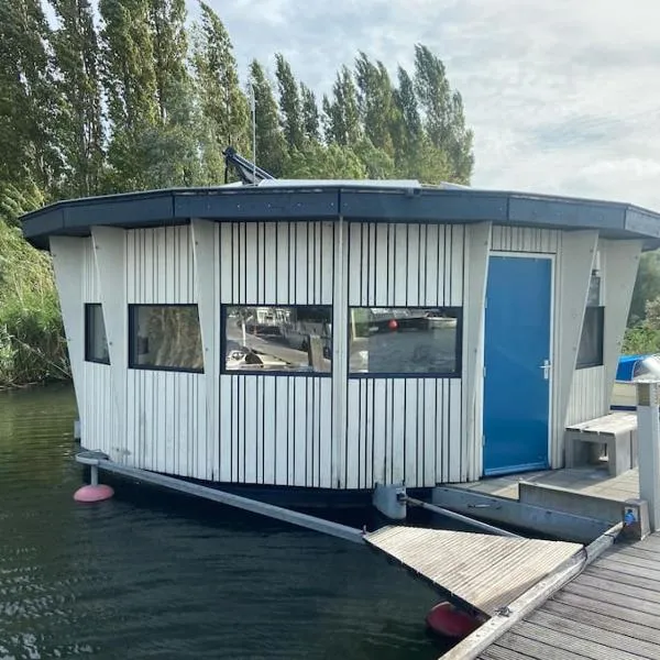 Dobberhuisje, khách sạn ở IJsselstein