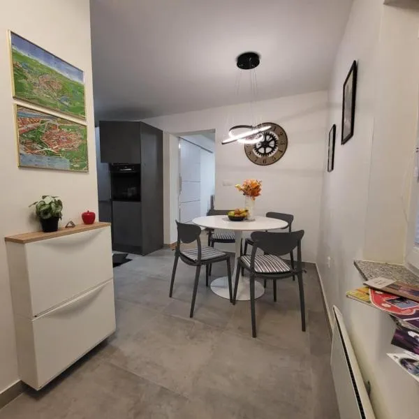 Apartman Lujzijana, hotel v destinaci Karlovac