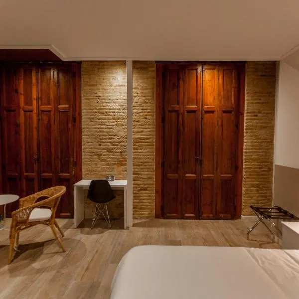 Host & Home, hotel ve Valencii