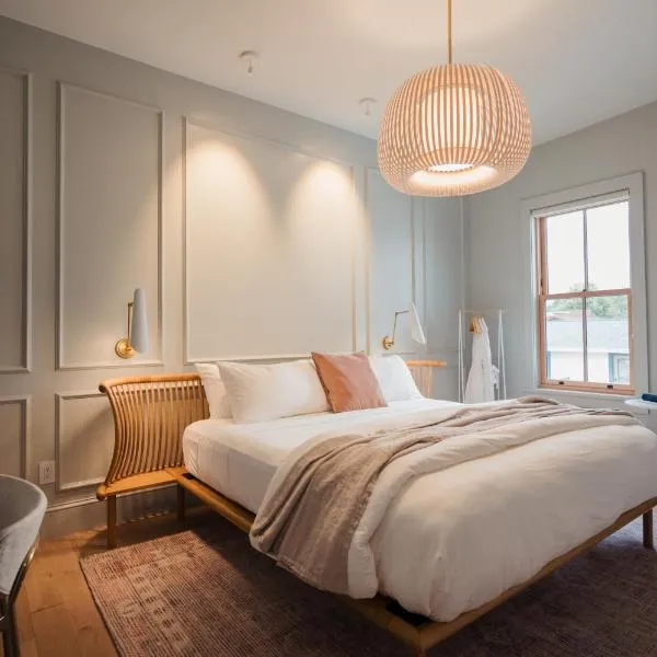 St. James Social, hotel in Bayfield