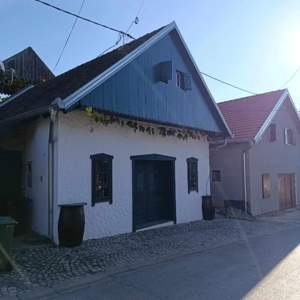 Vinska kuća na vinskoj cesti Zmajevac, hotel v destinaci Zmajevac