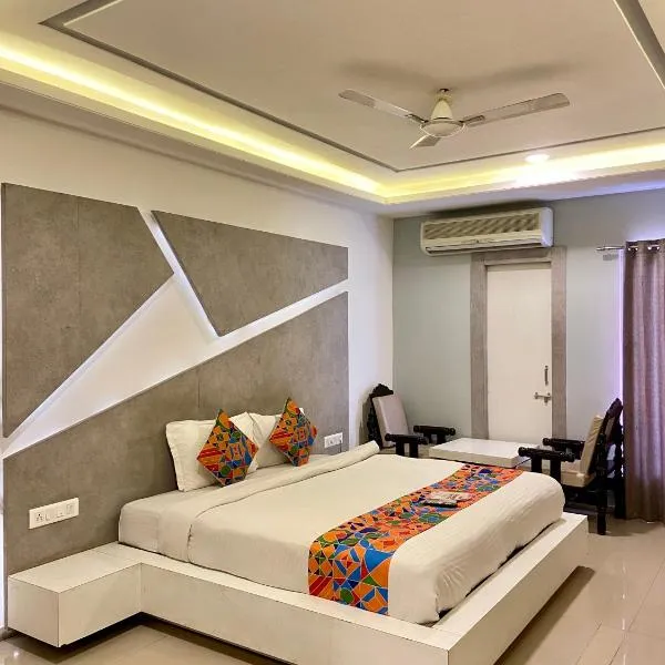 HOTEL DAMANIS, hotel in Udaipur