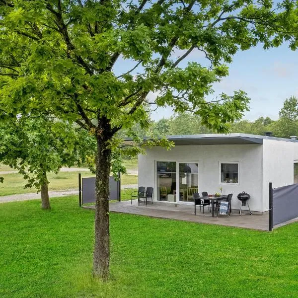 Lovely Home In Ringkøbing With Kitchen, hotel v destinaci Hee