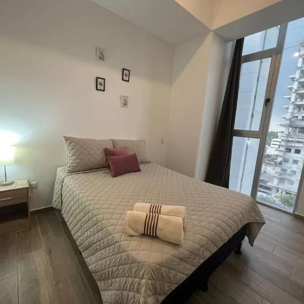 Apartamento Monaco Zona 13 Cerca del Aeropuerto, hotel in Estación Pamplona