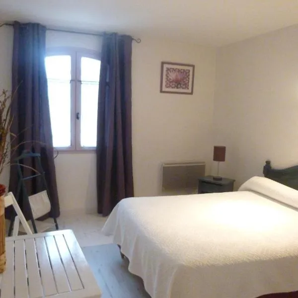 Auberge de la Table Ronde, hotel v destinácii Vinon-sur-Verdon