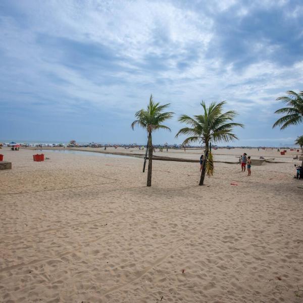 Apto com WiFi a 300 metros da Praia do Boqueirao