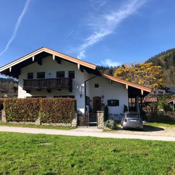 Ferienwohnung Sachrang, מלון בSachrang