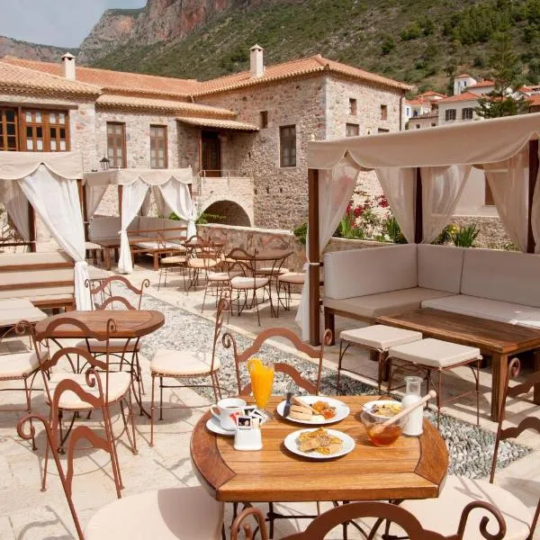Archontiko Hatzipanayioti, hotel v destinácii Leonidion