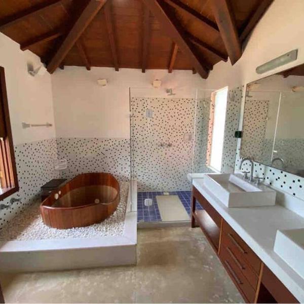 Villa Dera Búzios Casa frente canal com deck privativo 7 quartos piscina spa e lazer completo - Foto 3