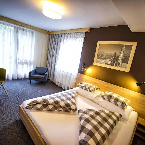 Penzion Flores, hotel in Demanovska Dolina