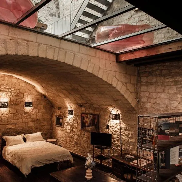 V1 Loft - Luxury Suite con tetto di vetro a due passi dal mare, hotel en Molfetta