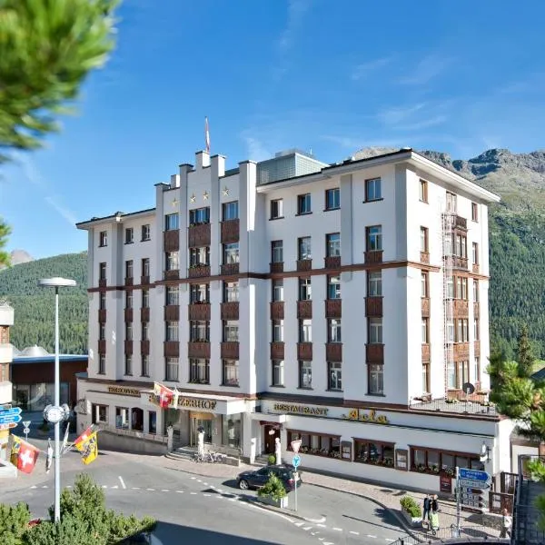 Hotel Schweizerhof St. Moritz、サンモリッツのホテル