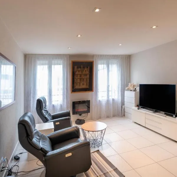 Le Doumer parking wifi, Hotel in Vannes