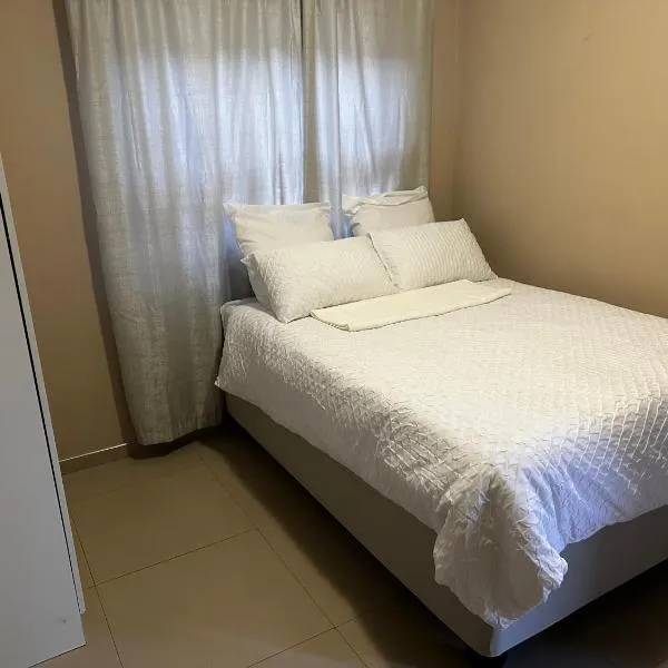 Yamwaale Overnight Accommodation - Otjomuise Ext 4, hotel in Windhoek