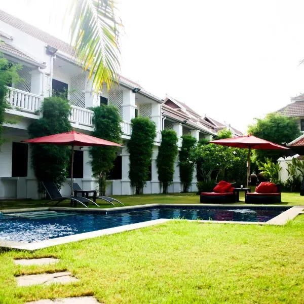 Palm Grove Resort, Pattaya, hotel in Na Jomtien