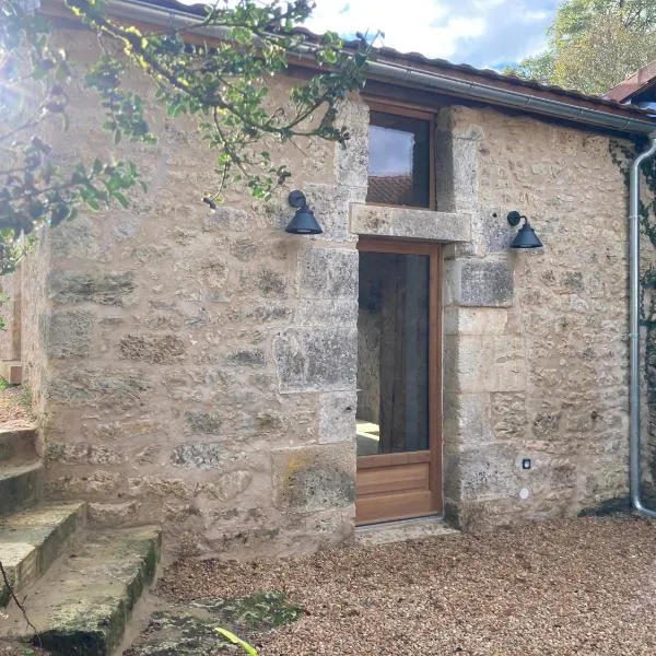 Joli gîte au calme, hotel in Champagnac-de-Bélair