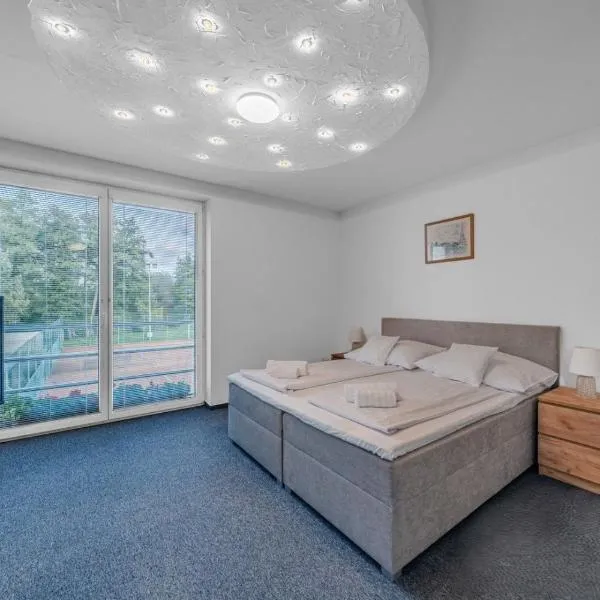 Raketa Residence, restaurant & hotel, hotel in Prievidza