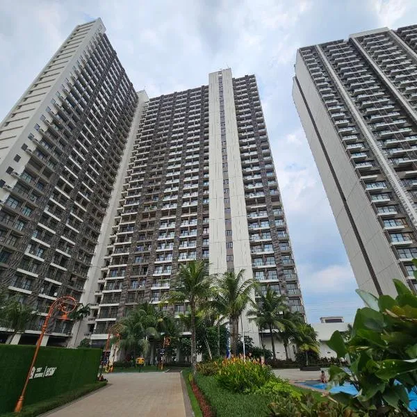 Apartement Skyhouse Bsd TL26K By LiviRooms Tangerang, hotel v destinaci Samporo