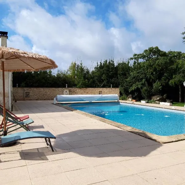 Domaine de Fontcouverte - Gîte, hotel in Fontcouverte