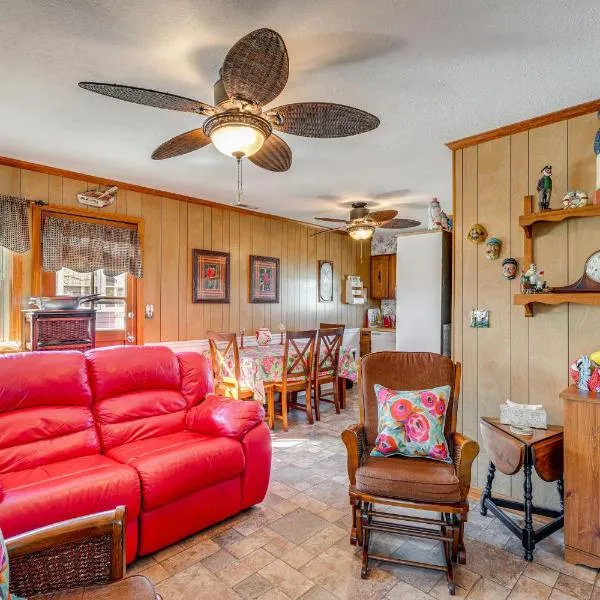 Kill Devil Hills Vacation Rental, Walk to Beach!, hotel v destinaci Kill Devil Hills