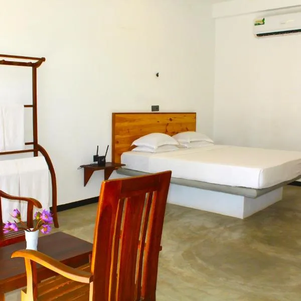 CPS Lihini Beach Hotel, hotel v destinaci Induruwa