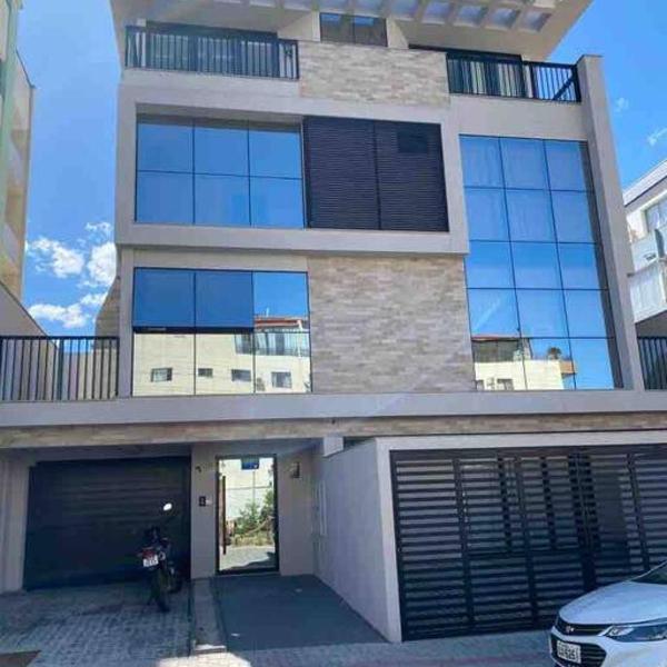 Apartamento Moderno, Charmoso e Pertinho do Mar em Bombas